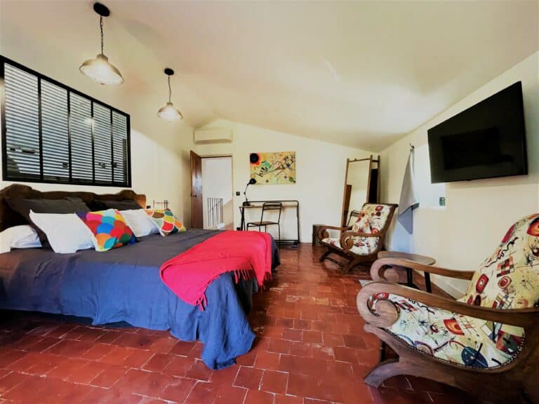 chambre kandinsky- maisond 'hôtes provence - maison d'hôtes luberon - chambres d'hôtes luberon - chambres d'hôtes provence - La gravie