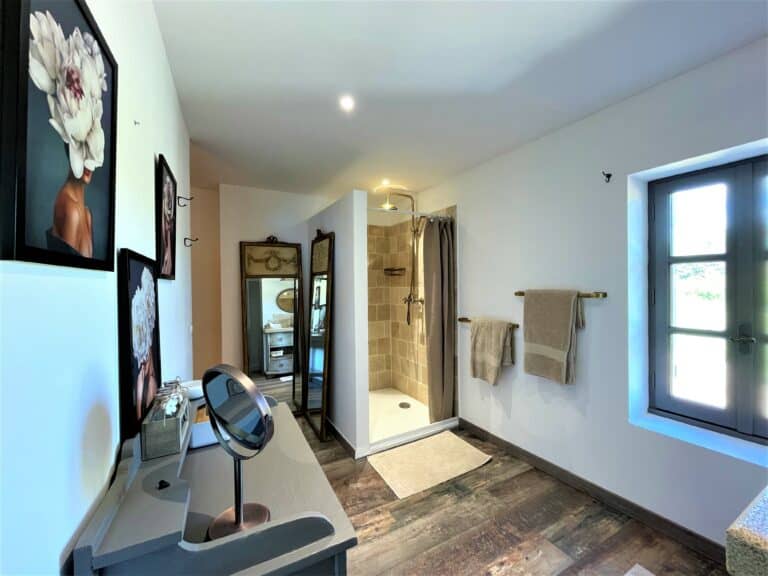 chambre arlésienne- maison d'hôtes provence - maison d'hôtes luberon - chambres d'hôtes luberon - chambres d'hôtes provence - La gravie