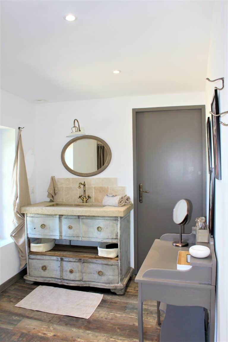 chambre arlésienne- maison d'hôtes provence - maison d'hôtes luberon - chambres d'hôtes luberon - chambres d'hôtes provence - La gravie