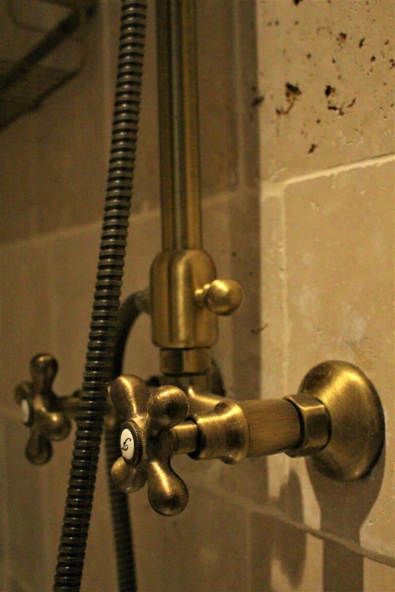 chambre arlésienne- maison d'hôtes provence - maison d'hôtes luberon - chambres d'hôtes luberon - chambres d'hôtes provence - La gravie