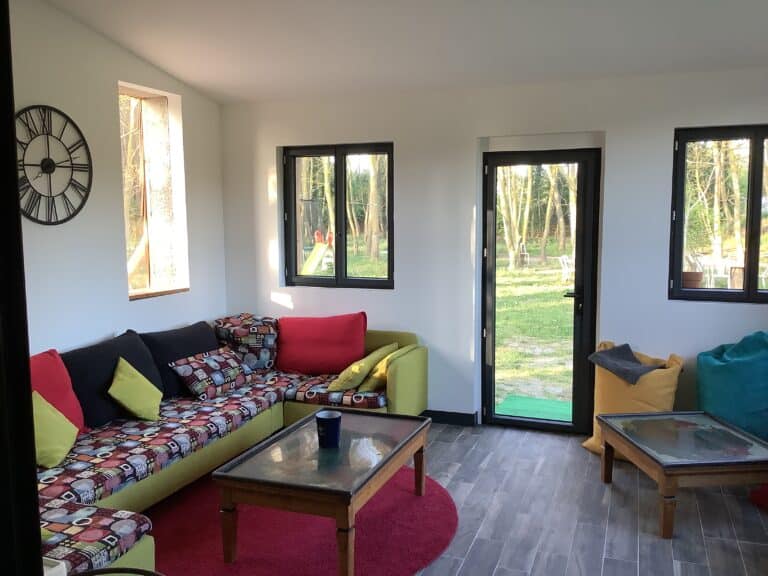 Patio donnant sur le jardin